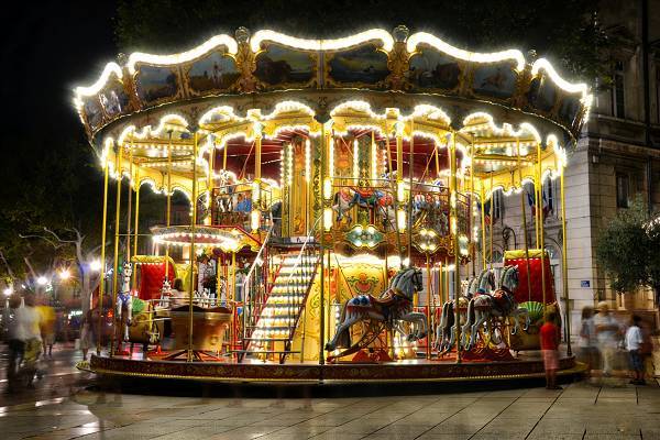 extend carousel commercial value